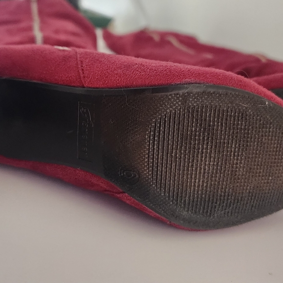 Burgundy Forever over the knee boots size 6. Feels like a soft suede material. - Picture 3 of 7